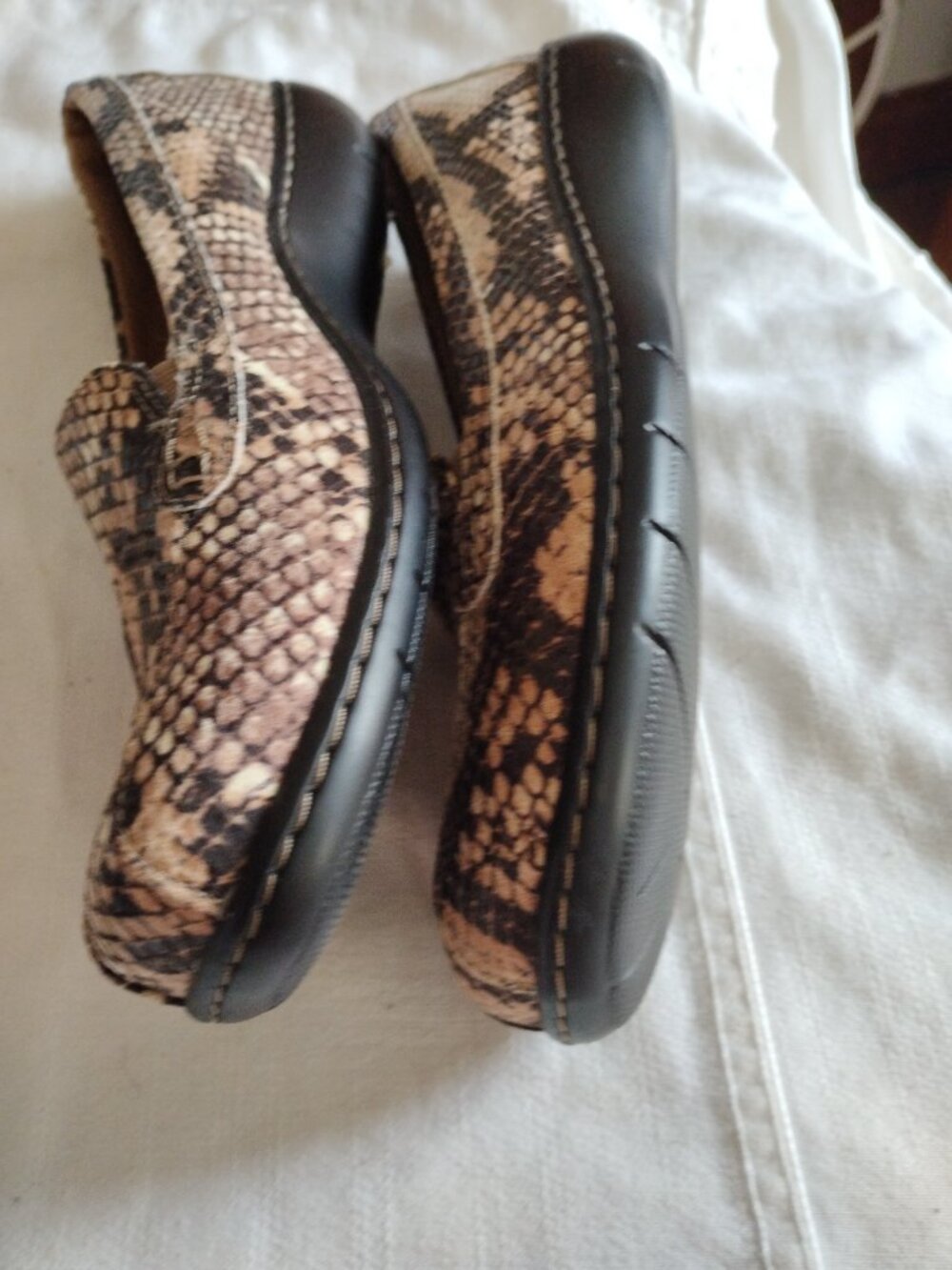 Clarks Collections Brown Leather Snakeskin Motif Sz. 8tif Loafers Sz. - Picture 2 of 6
